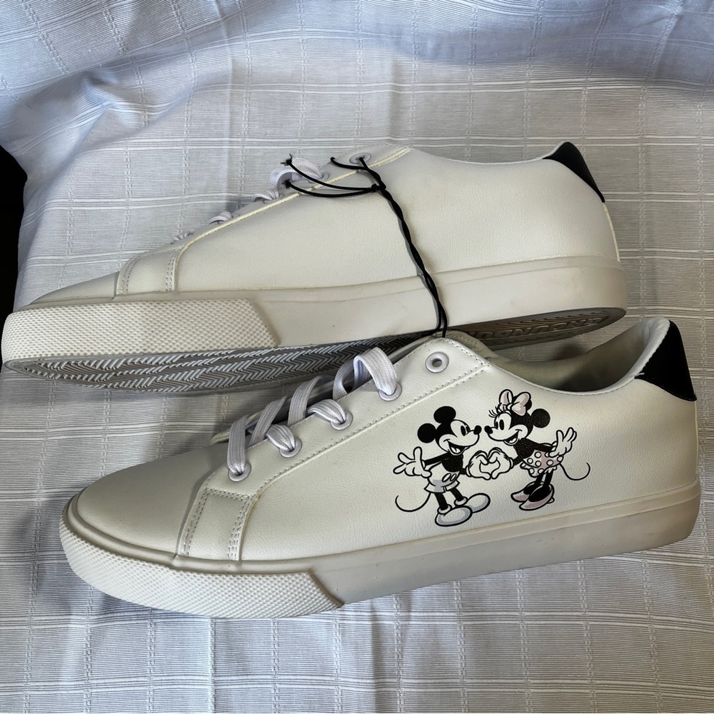 Disney Mickey and Minnie White Sneakers NWOT Women's Size 11 - Picture 6 of 14